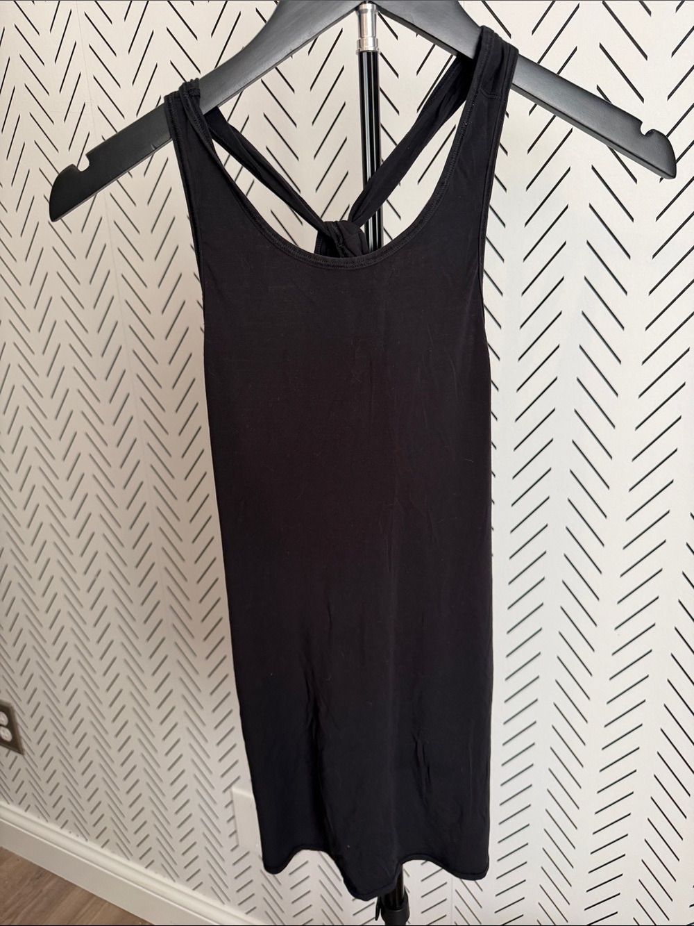 lululemon athletica Black Twist-Back Tank
